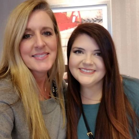 Meet your Posher, Amber - Picture 1 of 1